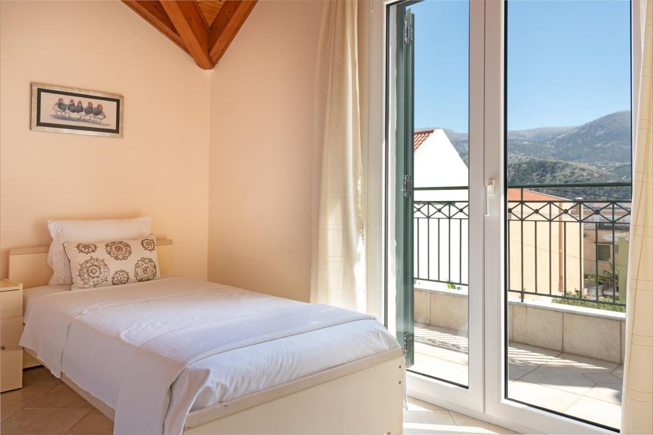 Grand Square Apartment Argostoli  Luaran gambar