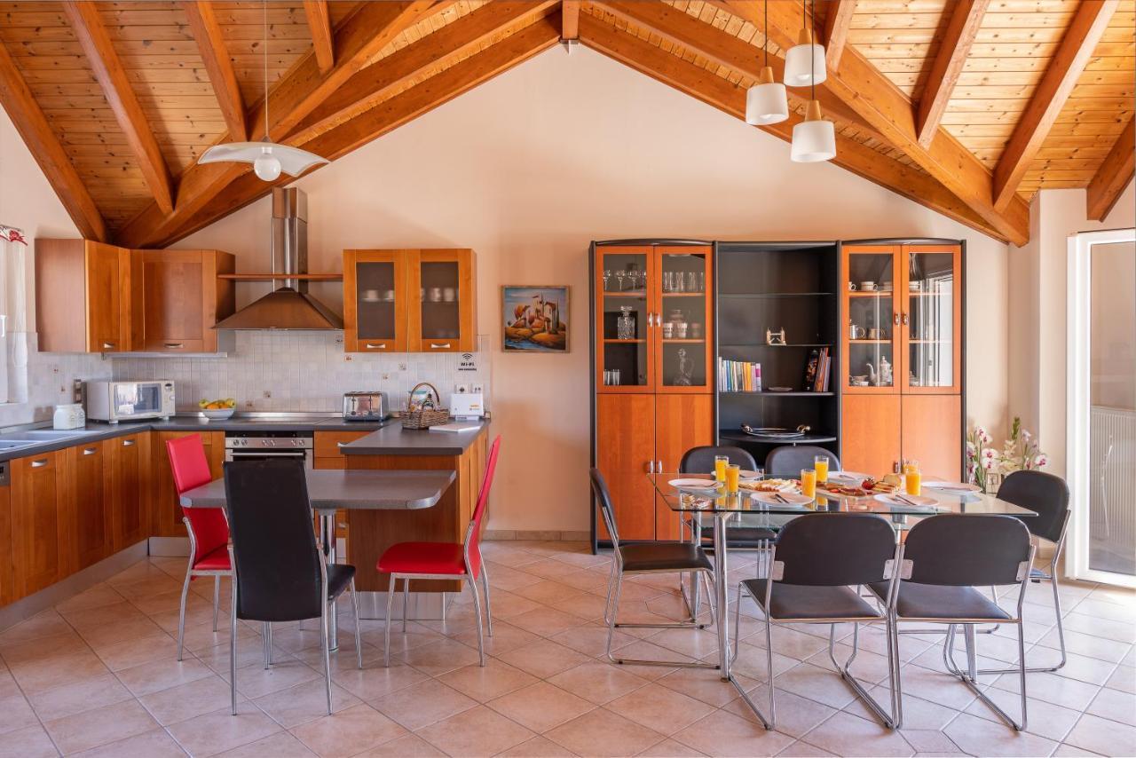 Grand Square Apartment Argostoli  Luaran gambar